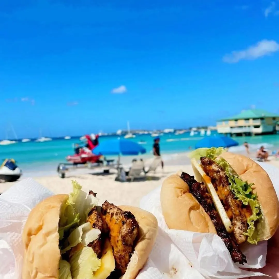 T.Cole'S Holiday Rental Saint James